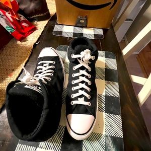 🖤Men’s size 11 black Classic hightop Converse🖤
